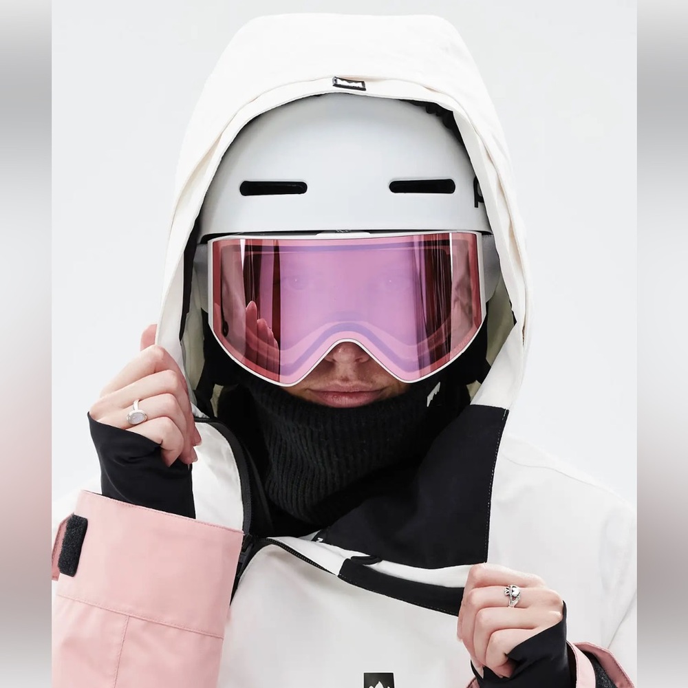 MONTEC Dune W Snowboard Jacket Women Old White/Black/Soft Pink - Picture 10 of 10